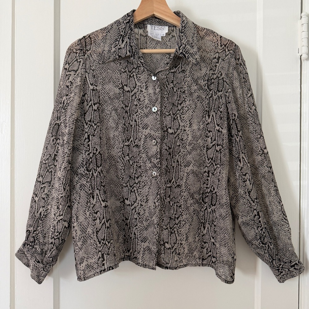 VNTG 100% Silk Snakeskin Print Blouse Grey Black Button Down Blouse Top Size 8